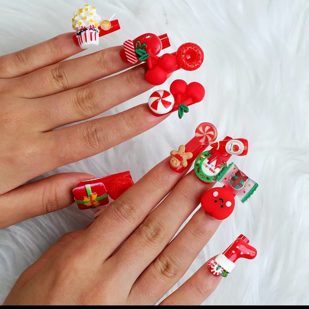 24 pieces press on nails Festive Red Christmas Nail Art
